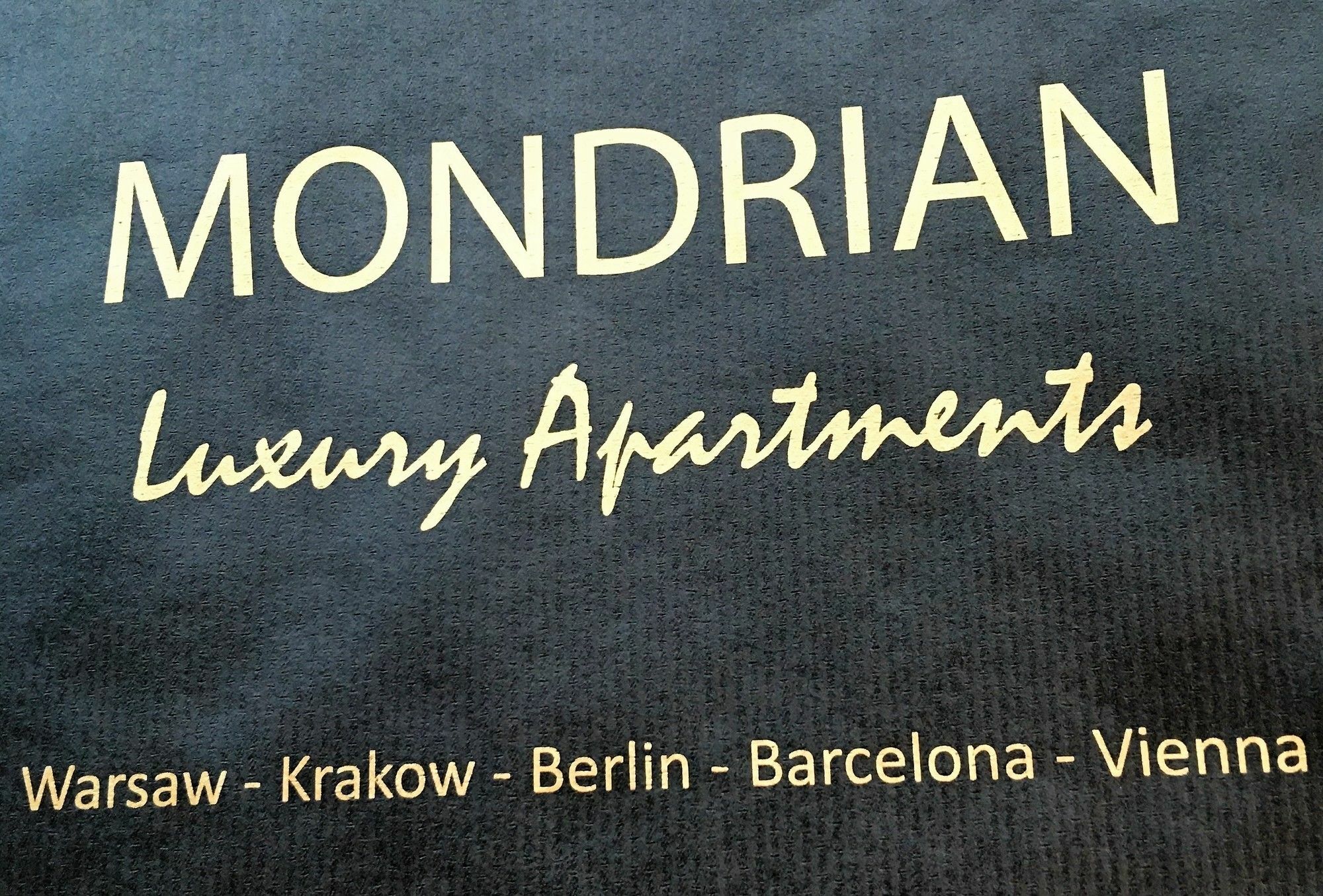 وارسو Mondrian Luxury Suites & Apartments Market Square I المظهر الخارجي الصورة